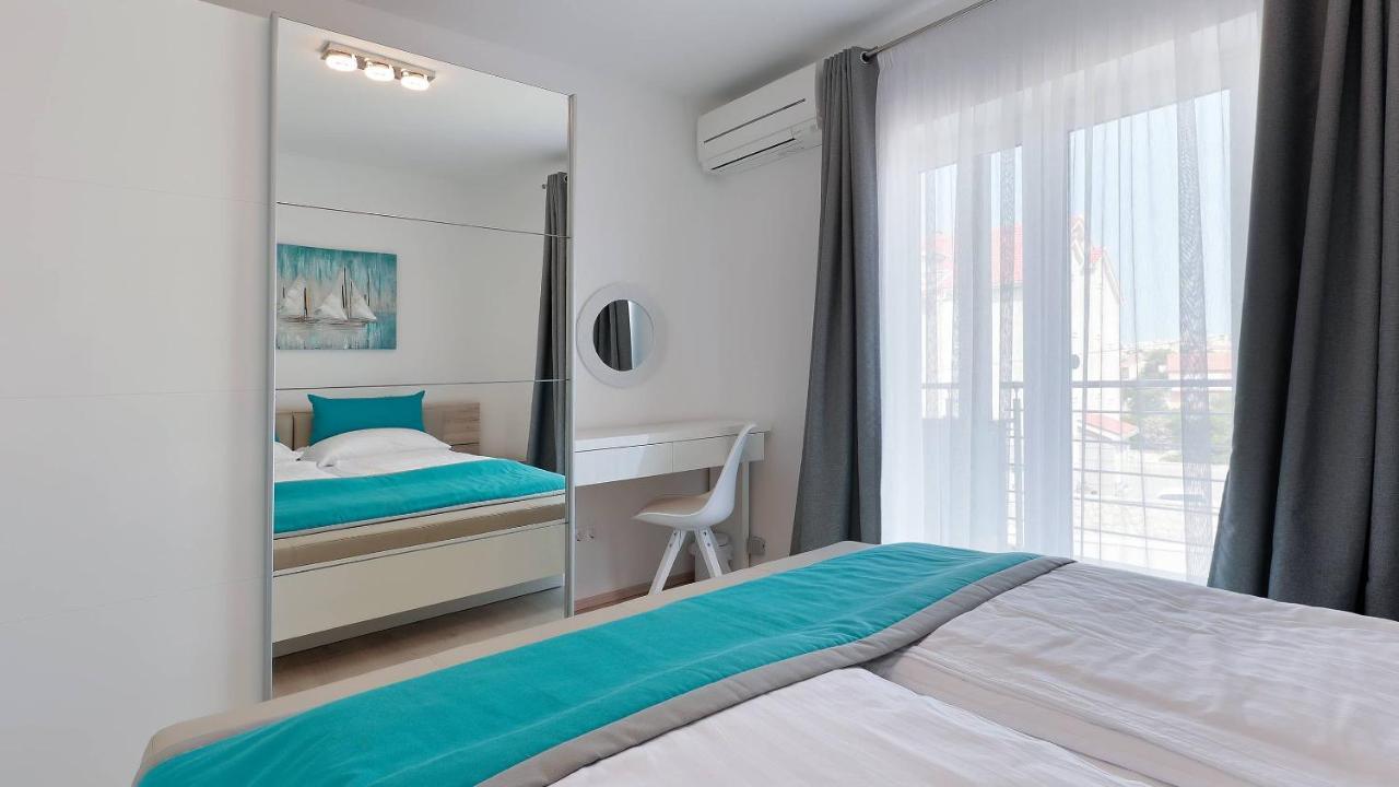 Apartmani "Villa Barbara" Novalja Exterior photo