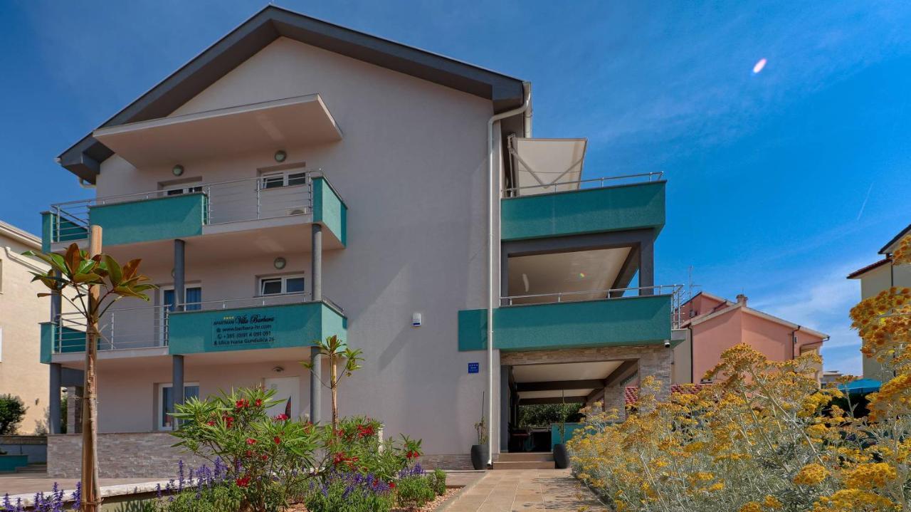 Apartmani "Villa Barbara" Novalja Exterior photo