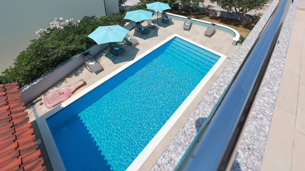 Apartmani "Villa Barbara" Novalja Exterior photo